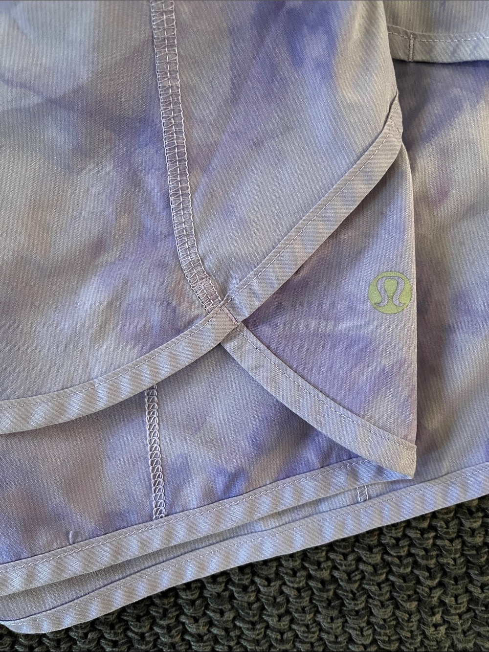 Lululemon Run Speed Shorts size 4 - Picture 4 of 7